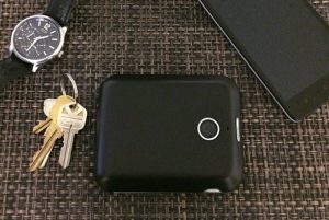 Cashew Fingerprint Accessible Smart Wallet