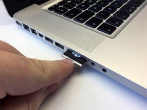 Nifty MiniDrive for Macbooks