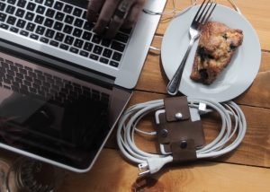 Hula Wrap Helps Keep Your MAcBook Cables Organised