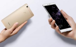 Honor note 8