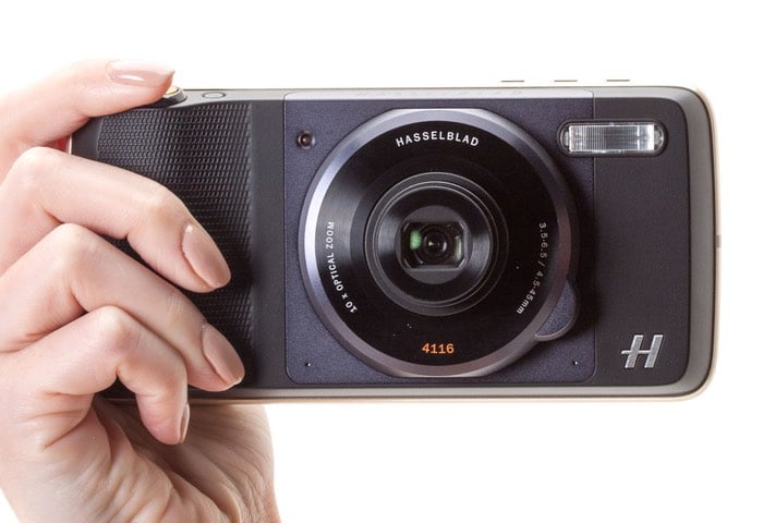 Hasselblad True Zoom Camera For Motorola Smartphones (video)