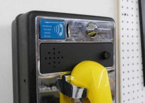 Arduino Hardware Transforms Payphone Into Boombox