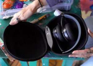 WAVe Wireless Headphone Charging Case