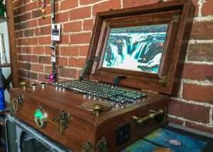 Raspberry Pi Steampunk Laptop