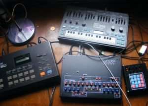 WaveG Monophonic Analog Synthesiser