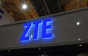 ZTE Axon Multy