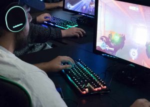 SteelSeries Tenkeyless APEX M750 Mechanical Keyboard