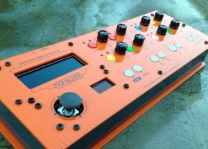 HANSY1010 Hybrid Mono, Duophonic Synthesiser
