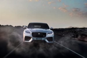 Jaguar F Pace SVR