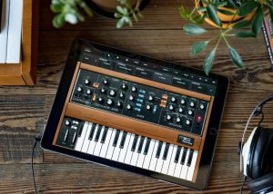 Moog Minimoog Model D iOS Synthesiser App
