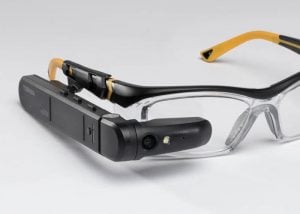 Toshiba dynaEdge AR Smart Glasses