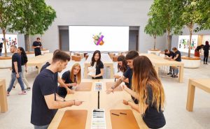 Apple Piazza Liberty Store