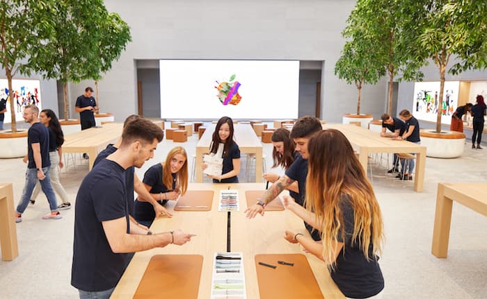 Apple Piazza Liberty Store