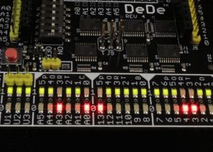 DeDe - DEbug And DEvelopment Arduino Shield