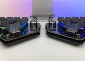 Split mechanical keyboard