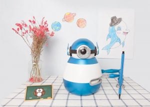 WeDraw Robot Teaches Children By Drawing