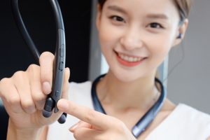 LG TONE Platinum SE