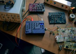Dark Arcade paraphonic synthesizer module