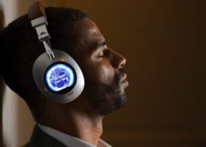 Debussy smart headphones