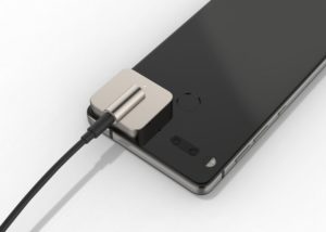Essential magnetic headphone jack