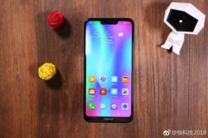 Honor 8C