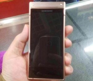 Samsung W2019