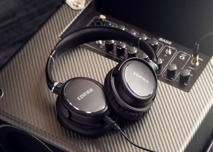 Edifier noise cancelling headphones