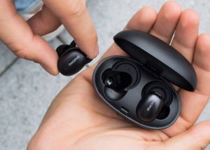 true wireless earbuds