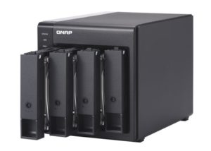 QNAP TR-004
