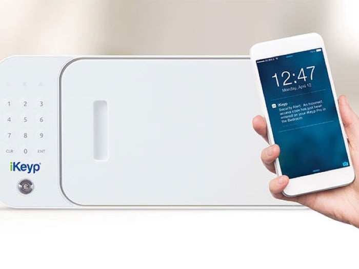 iKeyp Safe with Geeky Gadgets Deals
