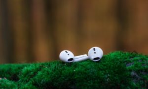 Apple AirPods 2