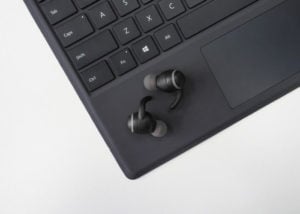 Wireless earbuds