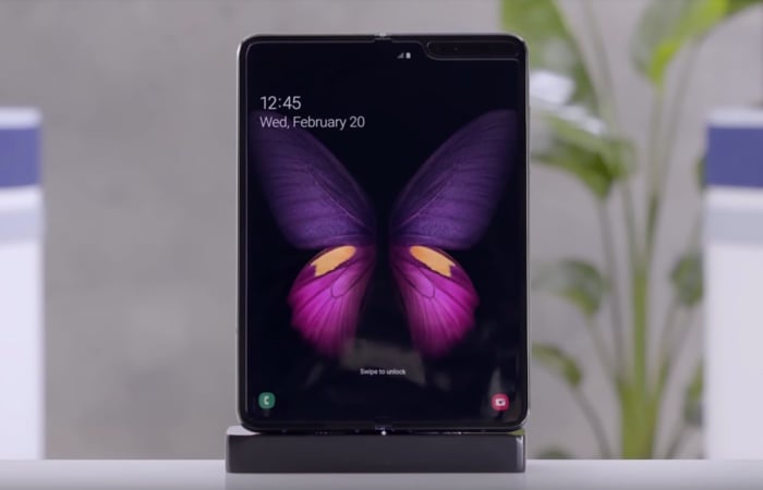 Samsung foldable smartphones