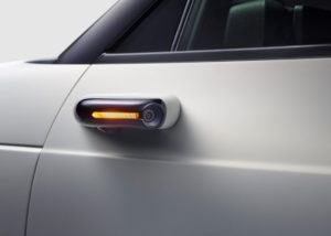Honda replaces car side mirrors with cameras