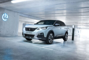 Peugeot 3008 SUV GT Hybrid4
