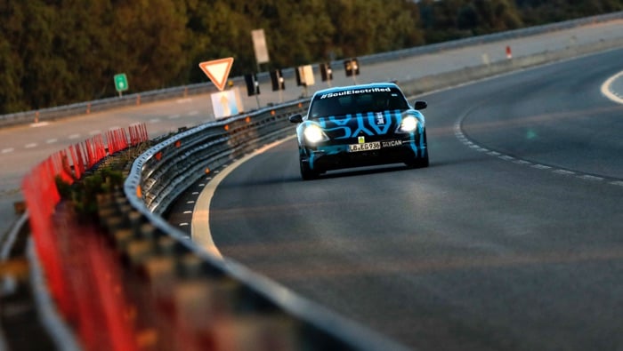 Porsche Taycan 