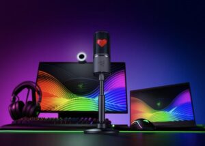 Razer Seiren Emote michrophone