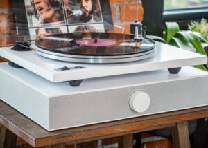 Spinbase Turntable speaker