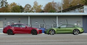 Porsche Taycan Turbo S vs Tesla Model S