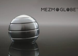 Mezmoglobe kinetic desk toy
