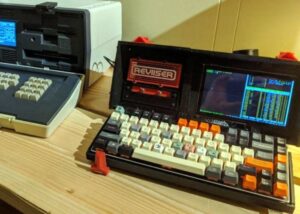 Raspberry Pi Reviiser Cyberdeck