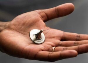 Vortex spinning top