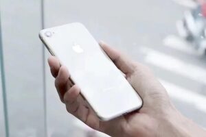 iPhone 9