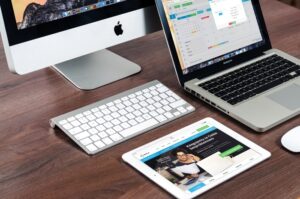 universal Mac and iOS apps