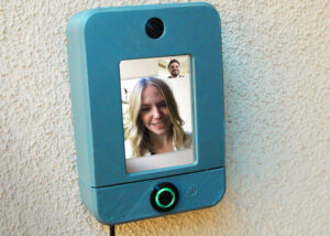 Raspberry Pi smart doorbell