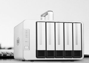 TerraMaster D5 NAS