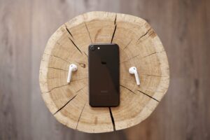 iPhone SE 2 or iPhone 9