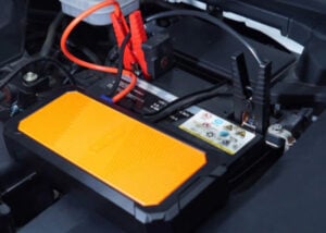 vehicle jump starter