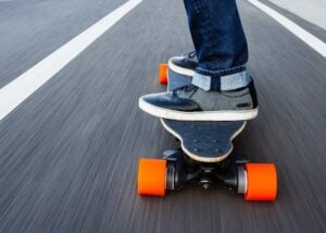 Boosted electric skateboard