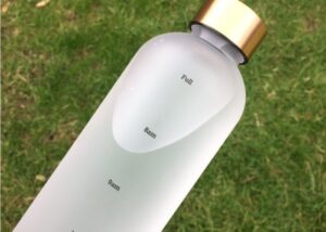 SHEGGS time indicator water bottle